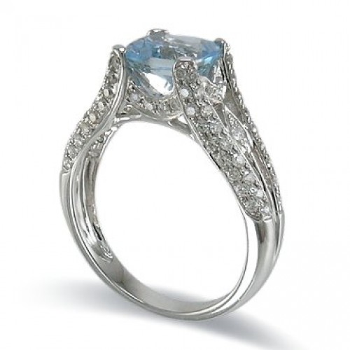 18K White Gold Aquamarine With Diamond Ring